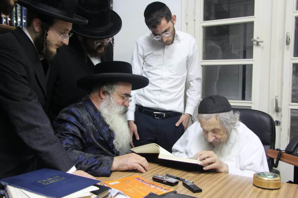 האדמו"ר מלעלוב ירושלים עלה למעונו של מרן הגר"ד לנדו