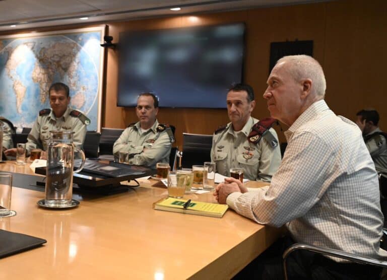 גלנט מאיים: "מציע לכל גורמי הטרור – אל תנסו אותנו״