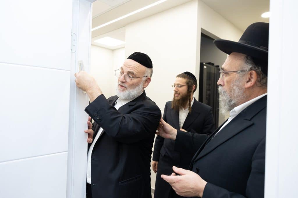 בית שמש: נקבעו מזוזות במרכז להכשרה מקצועית