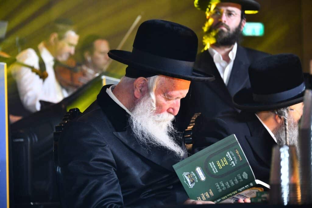 במעמד רבנים: אלפים השתתפו בסיום משניות העולמי