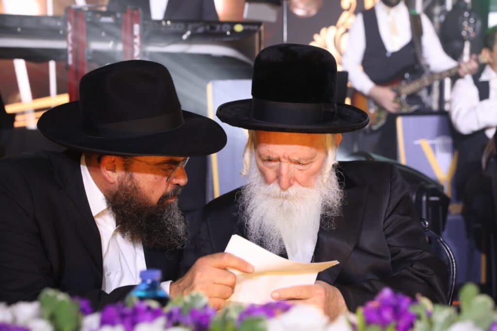 במעמד רבנים: אלפים השתתפו בסיום משניות העולמי