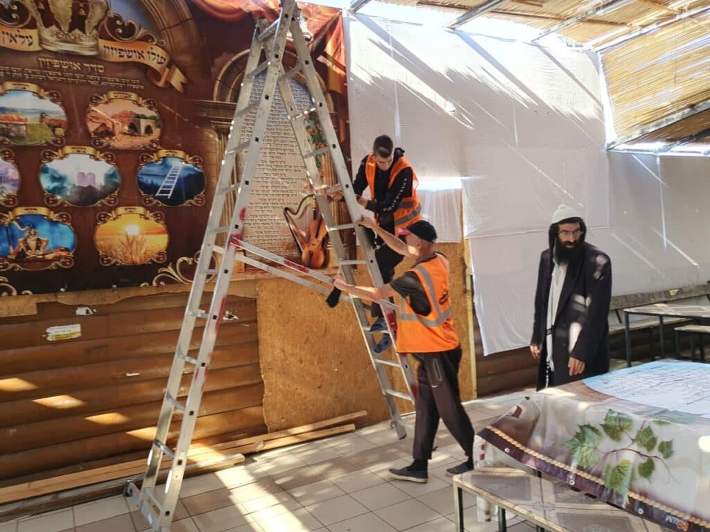 העיר אומן מתכוננת לחג הסוכות