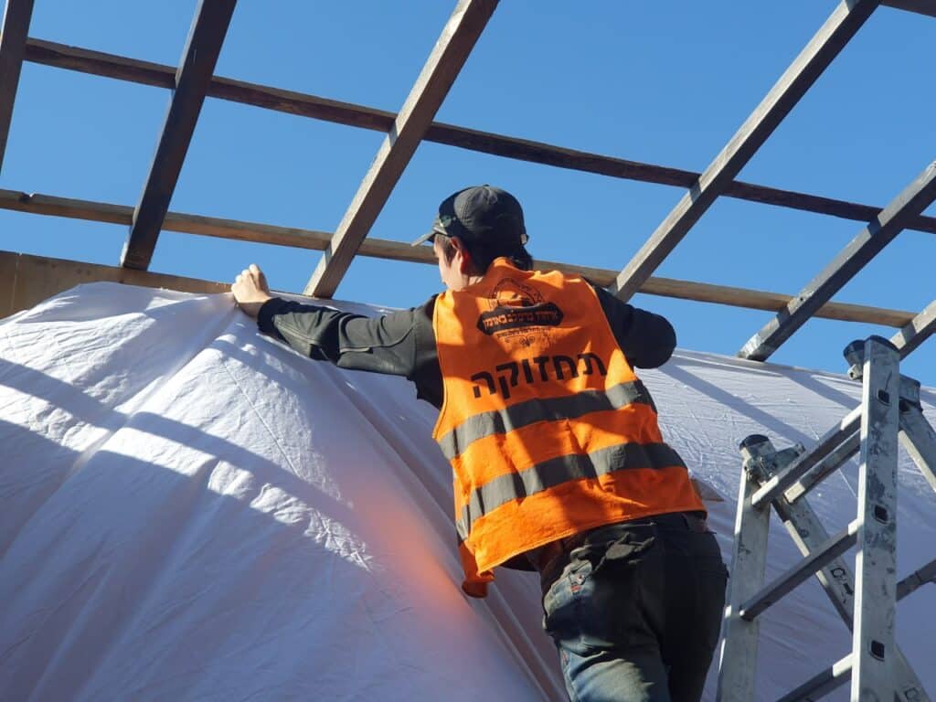 העיר אומן מתכוננת לחג הסוכות