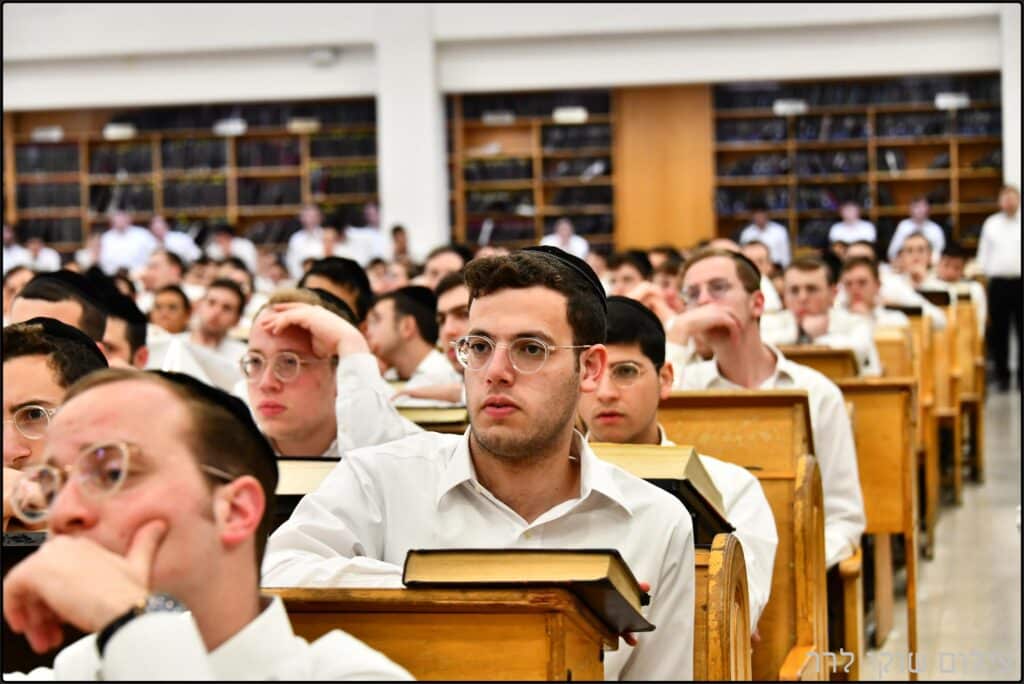 מסע החיזוק של הגר"מ שטרנבוך בישיבת חברון