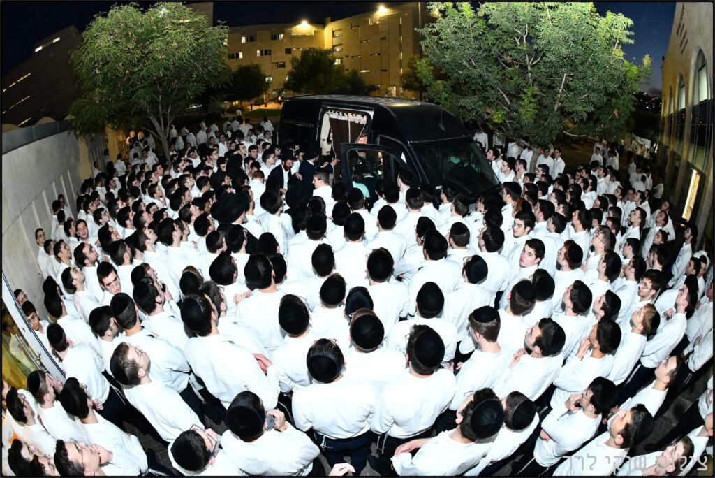 מסע החיזוק של הגר"מ שטרנבוך בישיבת חברון