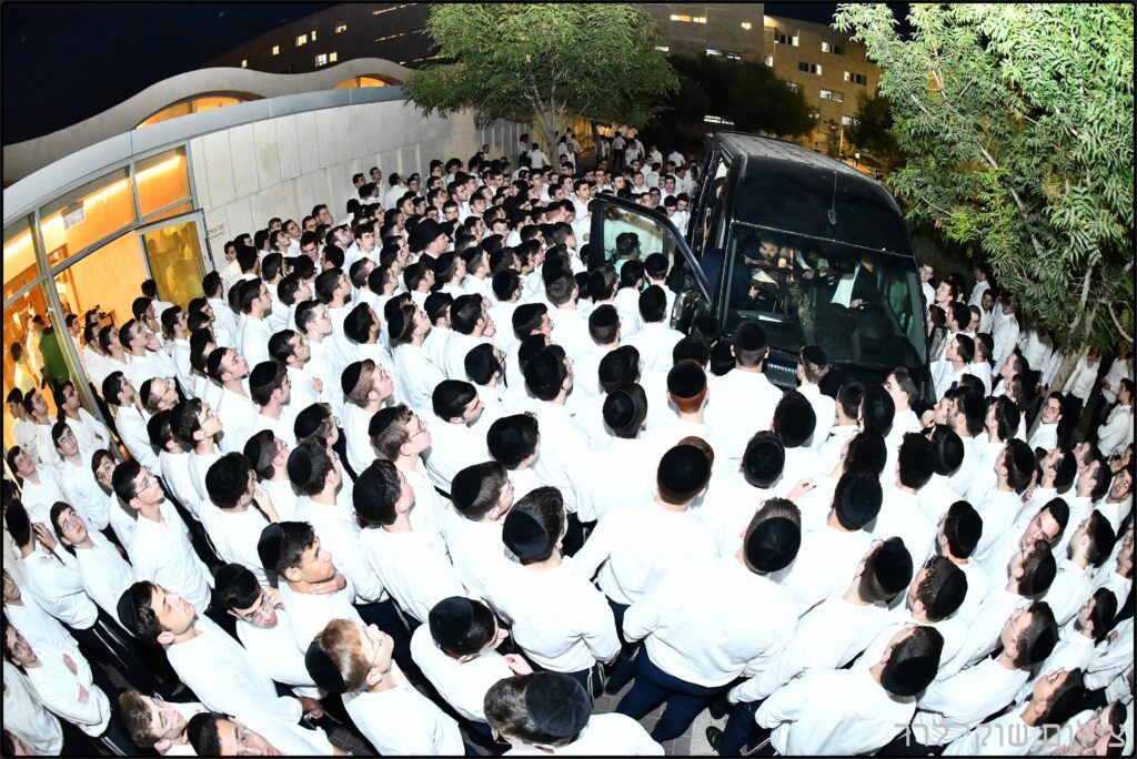 מסע החיזוק של הגר"מ שטרנבוך בישיבת חברון