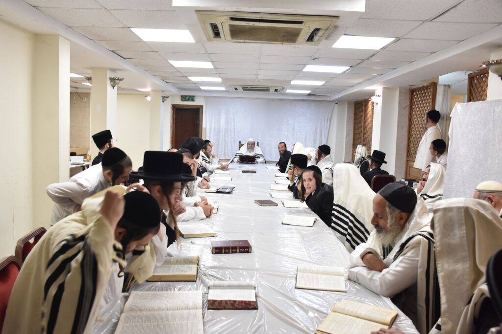 פרקוביץ תיעד: ימים נוראים בחצר הקודש אשלג