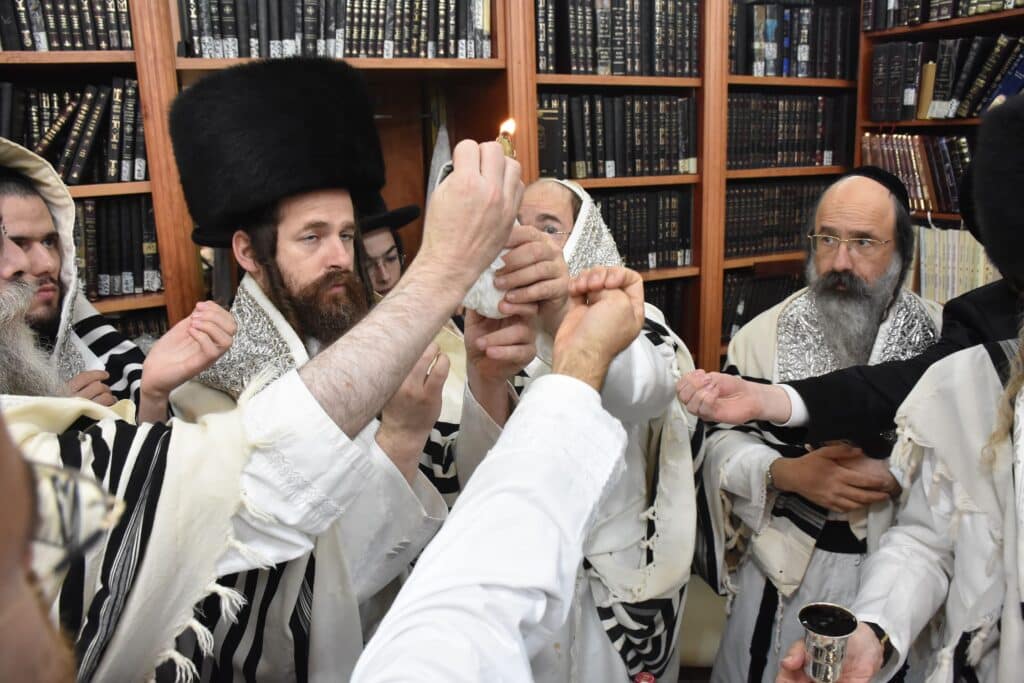 פרקוביץ תיעד: ימים נוראים בחצר הקודש אשלג