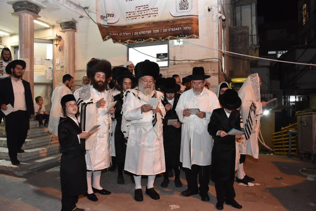 פרקוביץ תיעד: ימים נוראים בחצר הקודש אשלג