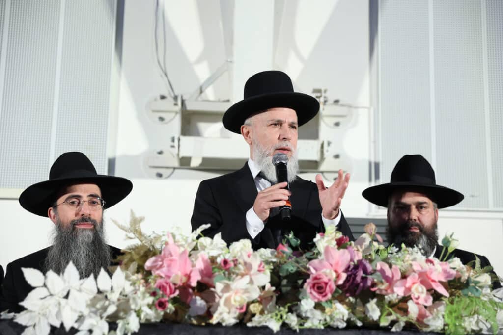 גלריה: בישיבת 'אבני נזר' הקבילו את פני ראש הישיבה