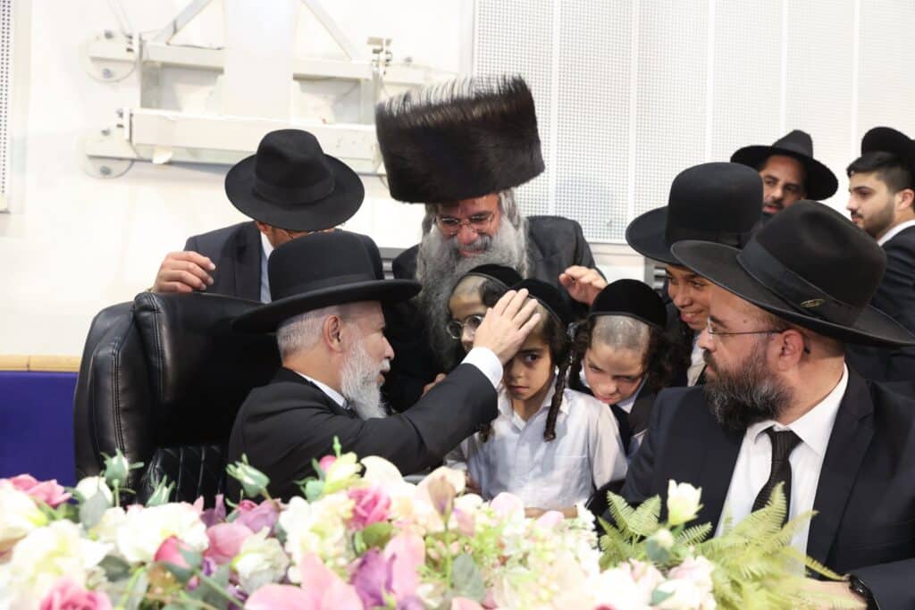 גלריה: בישיבת 'אבני נזר' הקבילו את פני ראש הישיבה