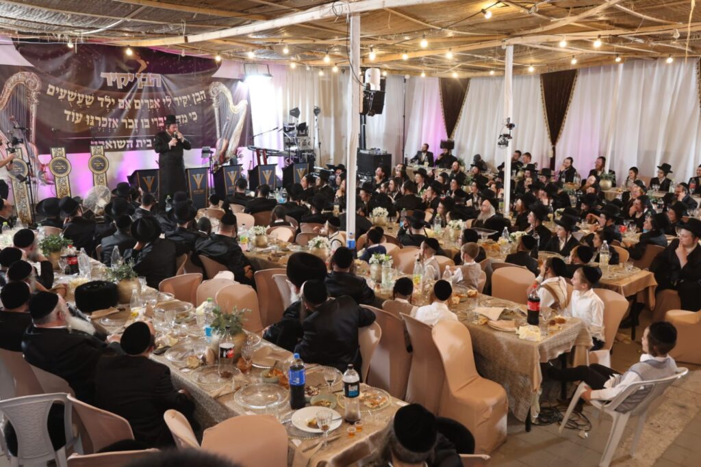 תיעוד: האדמו"ר מגור הפתיע את היתומים בשמחת בית השואבה