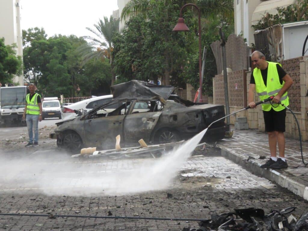 אשדוד: הטיל נפל סמוך לבית הכנסת תפארת רפאל