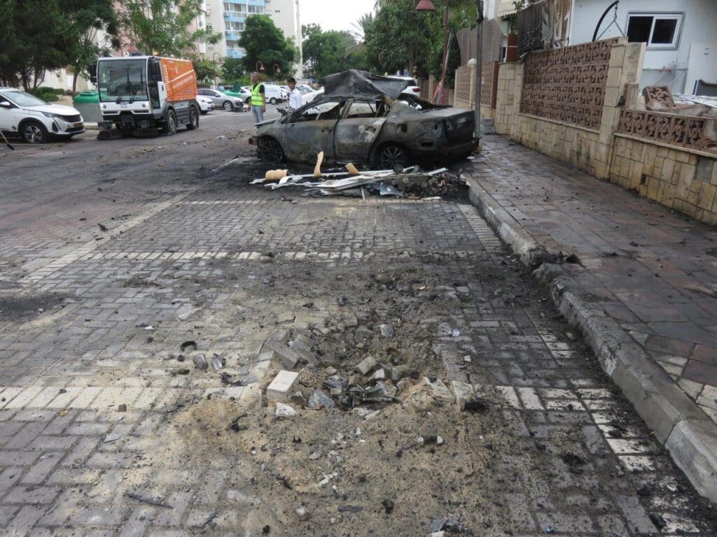 אשדוד: הטיל נפל סמוך לבית הכנסת תפארת רפאל