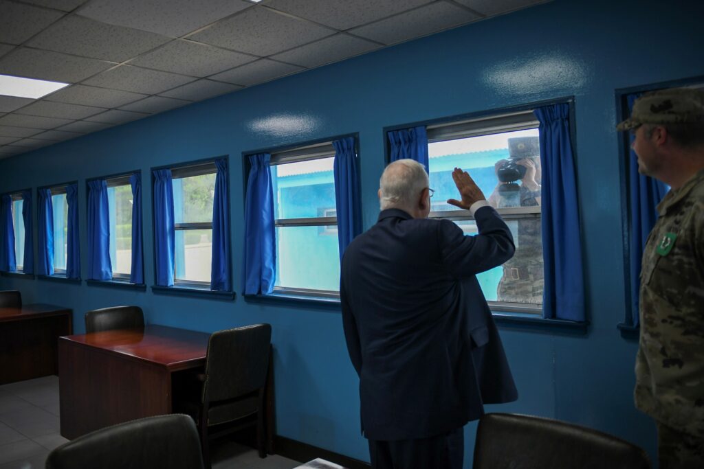 הסיפורים שמאחורי התמונות: צלמי לע"מ נחשפים