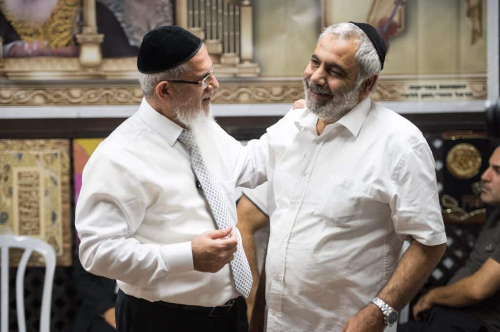 רבני קהילות, אישי ציבור ותלמידים עלו לסוכת הגר"י הללויה