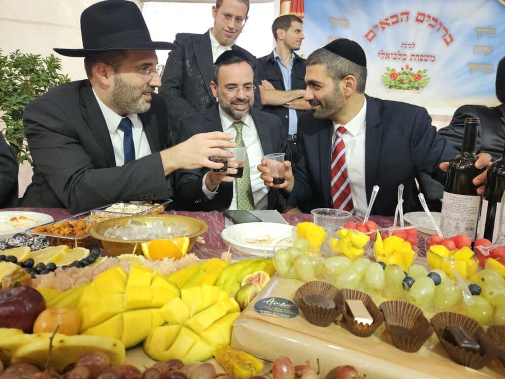 שרים, חברי כנסת ואישי ציבור חגגו בסוכת השר מלכיאלי