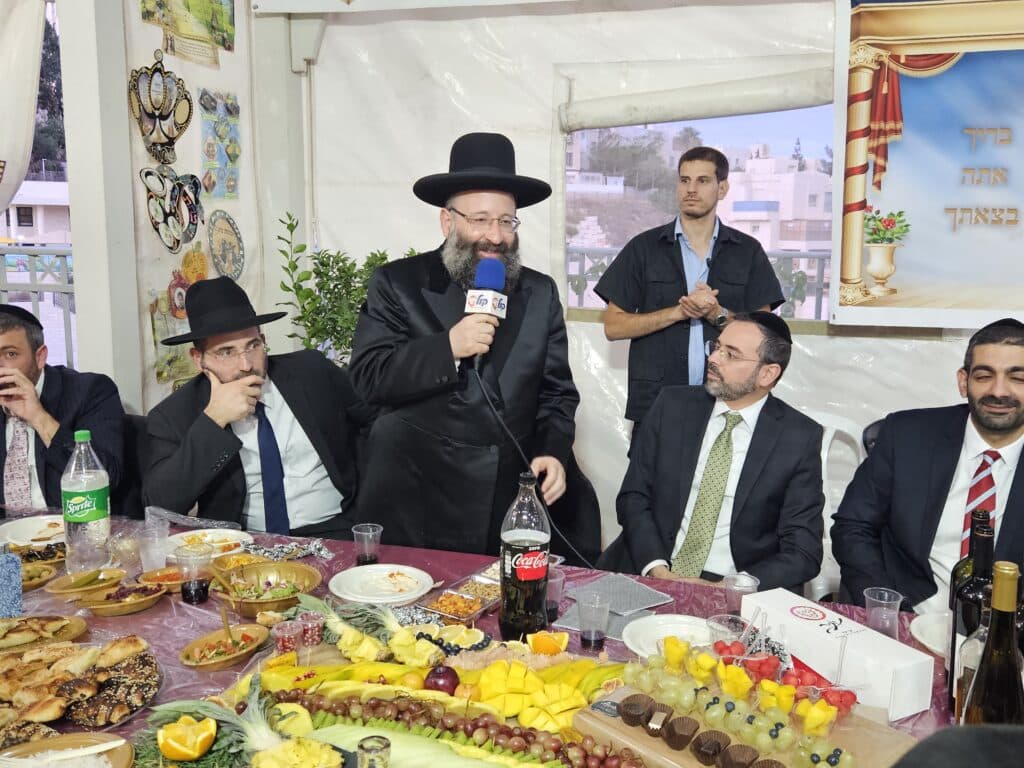 שרים, חברי כנסת ואישי ציבור חגגו בסוכת השר מלכיאלי