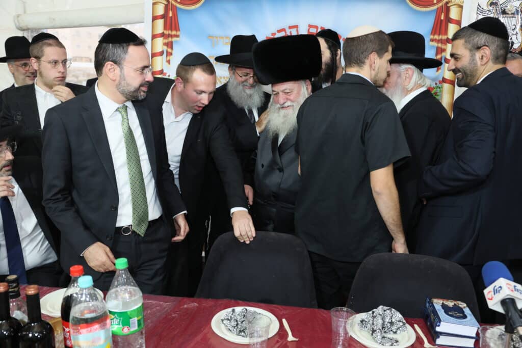 שרים, חברי כנסת ואישי ציבור חגגו בסוכת השר מלכיאלי