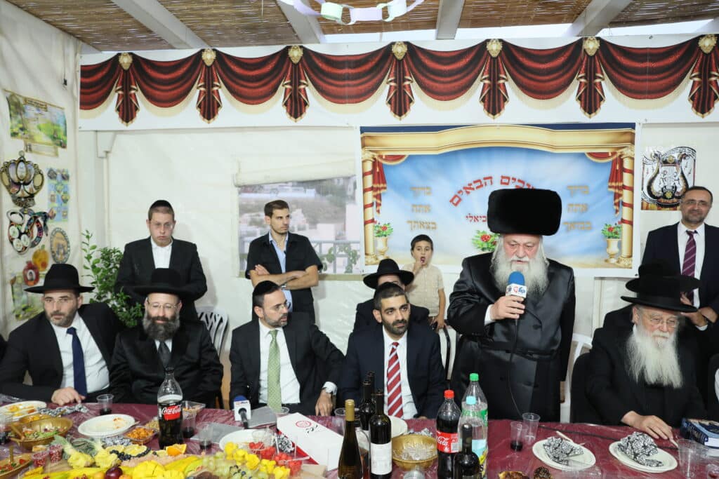 שרים, חברי כנסת ואישי ציבור חגגו בסוכת השר מלכיאלי