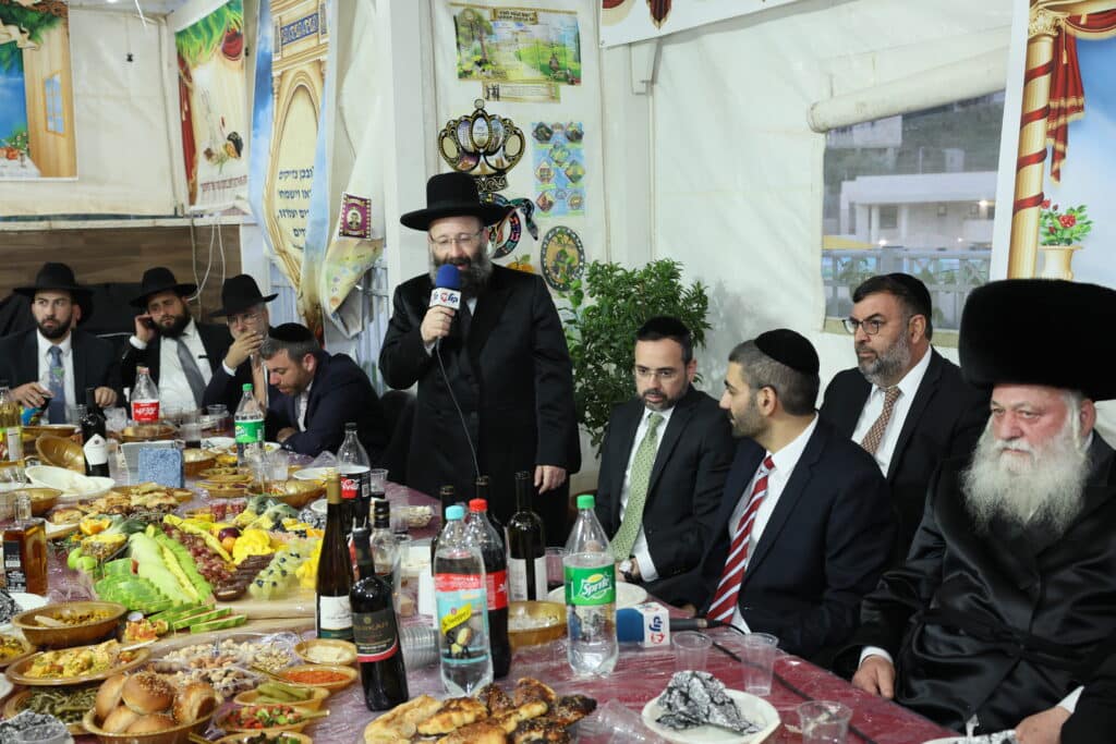 שרים, חברי כנסת ואישי ציבור חגגו בסוכת השר מלכיאלי