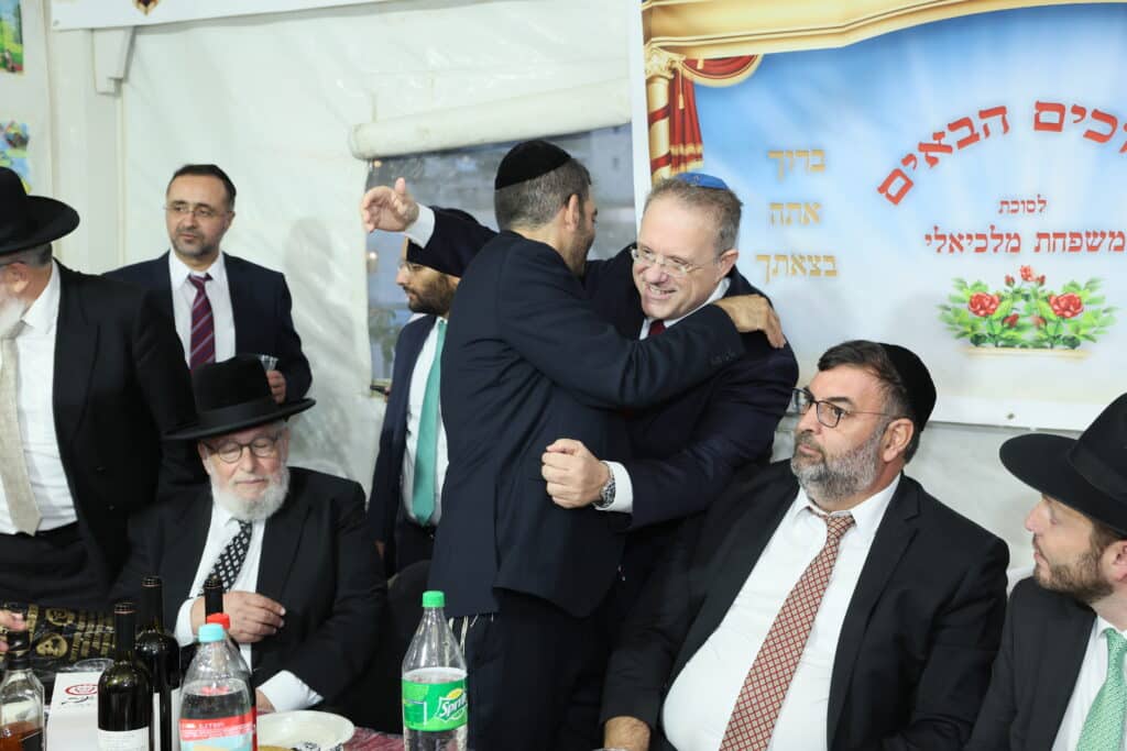 שרים, חברי כנסת ואישי ציבור חגגו בסוכת השר מלכיאלי