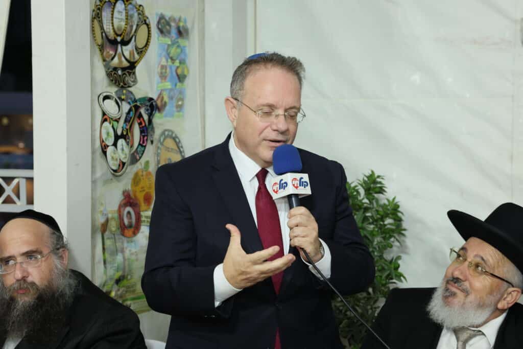 שרים, חברי כנסת ואישי ציבור חגגו בסוכת השר מלכיאלי