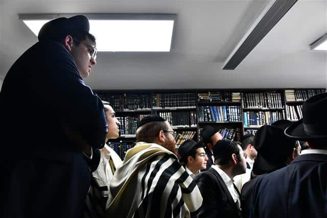 נגידי עולם התורה מארה"ב בשמיעת 'שיעור באנגלית' 