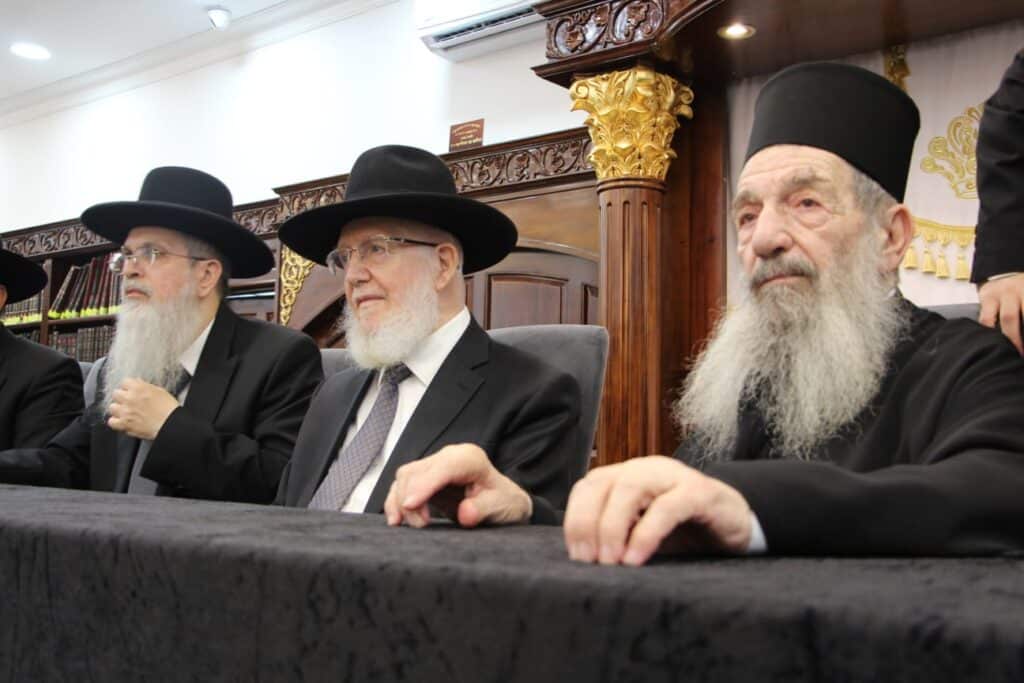 בראשות הרבנים הספרדים: שמחת בית השואבה ב'הליכות משה'