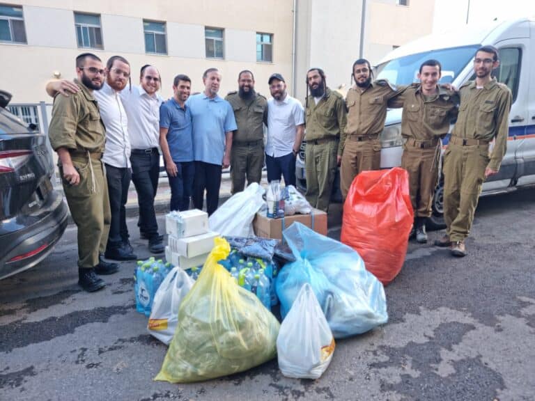 הפילנתרופ החרדי מלוס אנג'לס ירד לעזור לחיילים