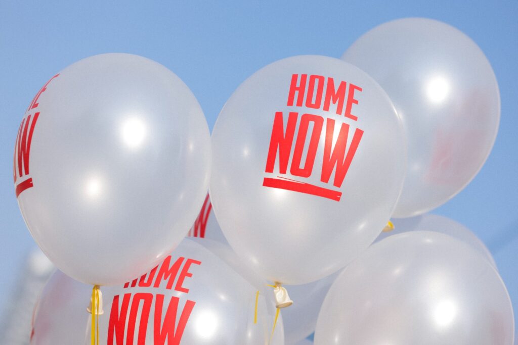 רחבת המוזיאון בתל אביב שונה לכיכר החטופים והנעדרים