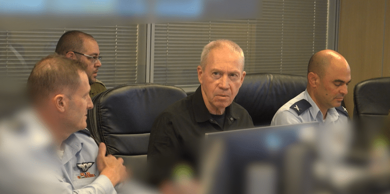 לפני הכניסה הקרקעית: המסר של גלנט לחמאס