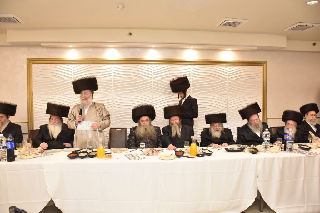 סעודת ההילולא ומעמד הדינר בכולל "פנים מאירות"