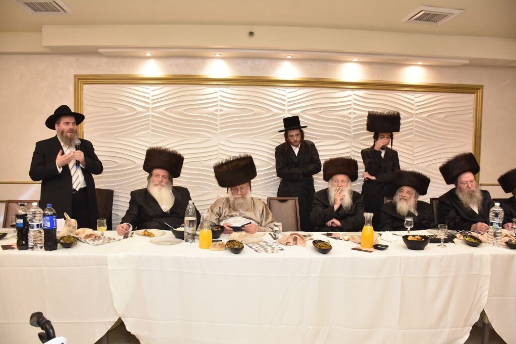 סעודת ההילולא ומעמד הדינר בכולל "פנים מאירות"