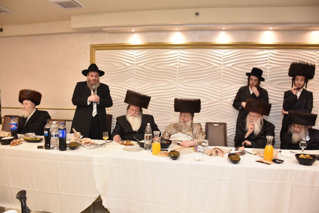 סעודת ההילולא ומעמד הדינר בכולל "פנים מאירות"