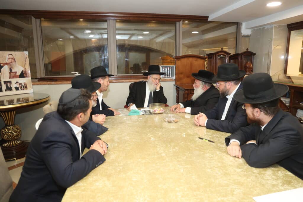 ראשי זק"א זכו להתברך ולהתחזק במעונם של מרנן ורבנן גדולי ומאורי התורה והחסידות