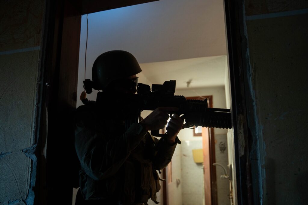 הלחימה נמשכת: עמדות שיגור, מבנים ממולכדים ומאות חמ"לים הותקפו