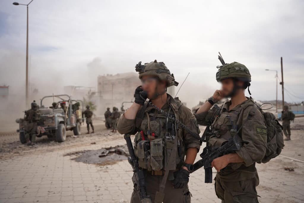 הלחימה נמשכת: עמדות שיגור, מבנים ממולכדים ומאות חמ"לים הותקפו