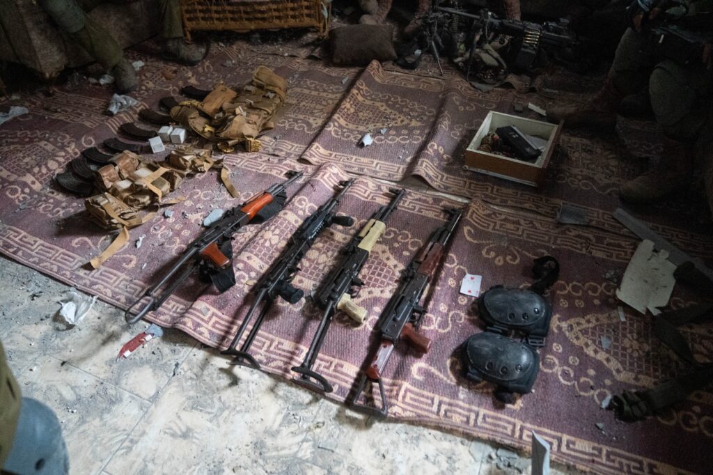 200 מטרות הותקפו: לוחמי צה"ל חשפו פיר מנהרה במסגד