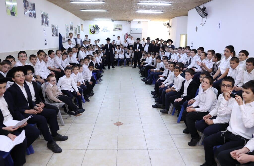 המשגיח חיזק את ילדי רמת שלמה 