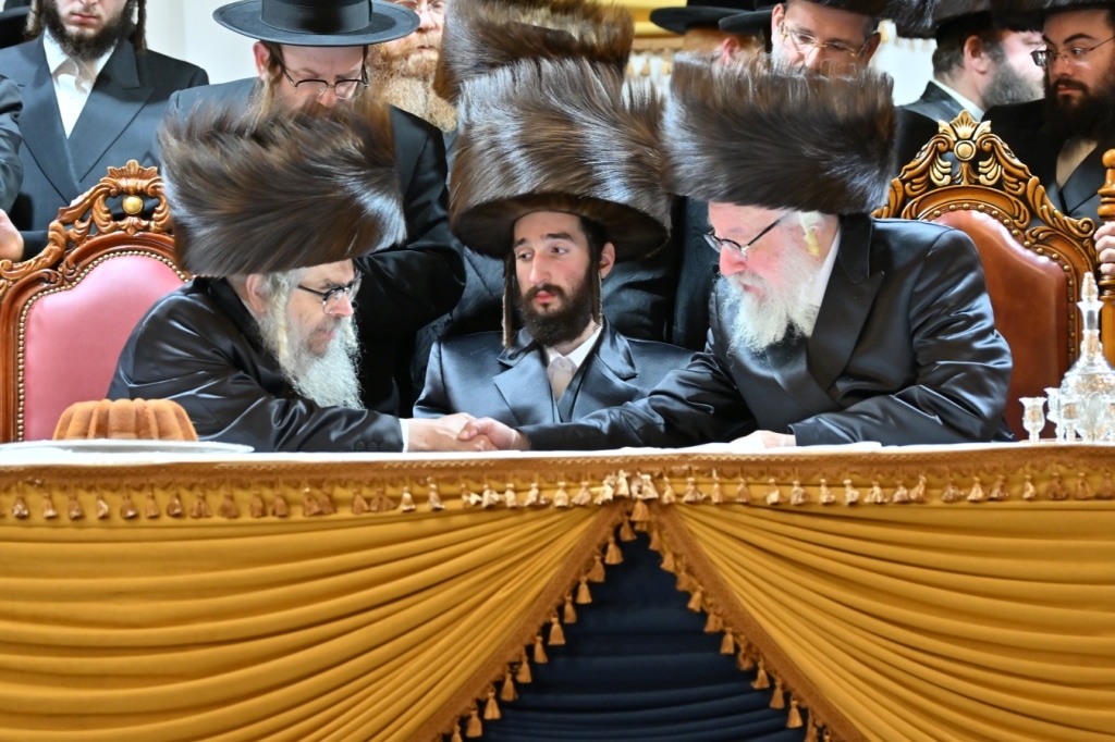 גלריה: שמחת בית ויז'ניץ -וויען-זלאטשוב