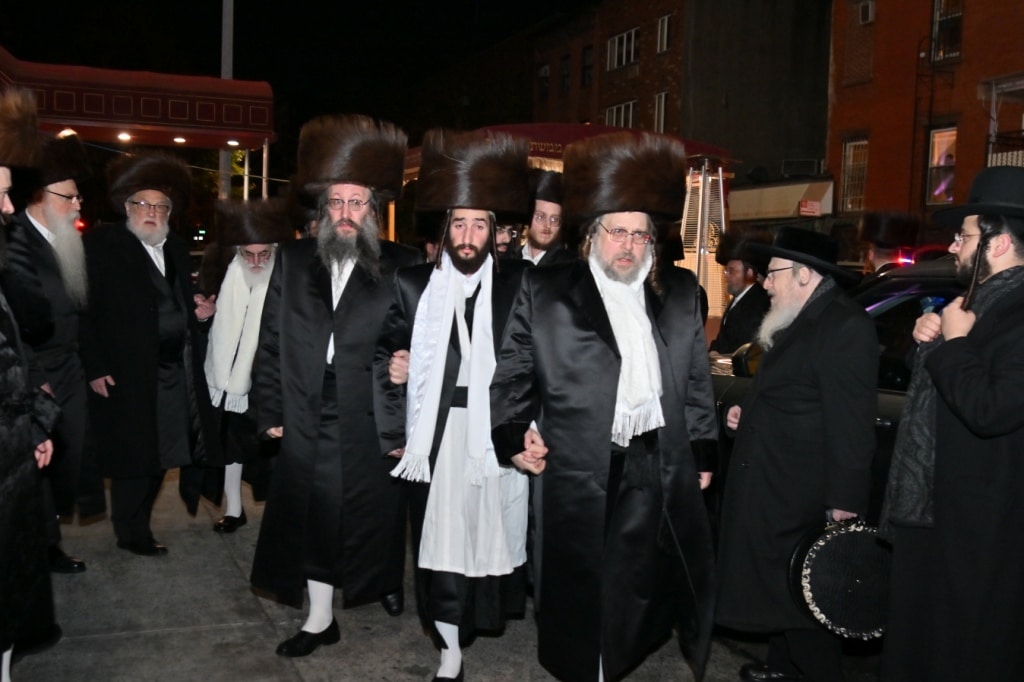 גלריה: שמחת בית ויז'ניץ -וויען-זלאטשוב