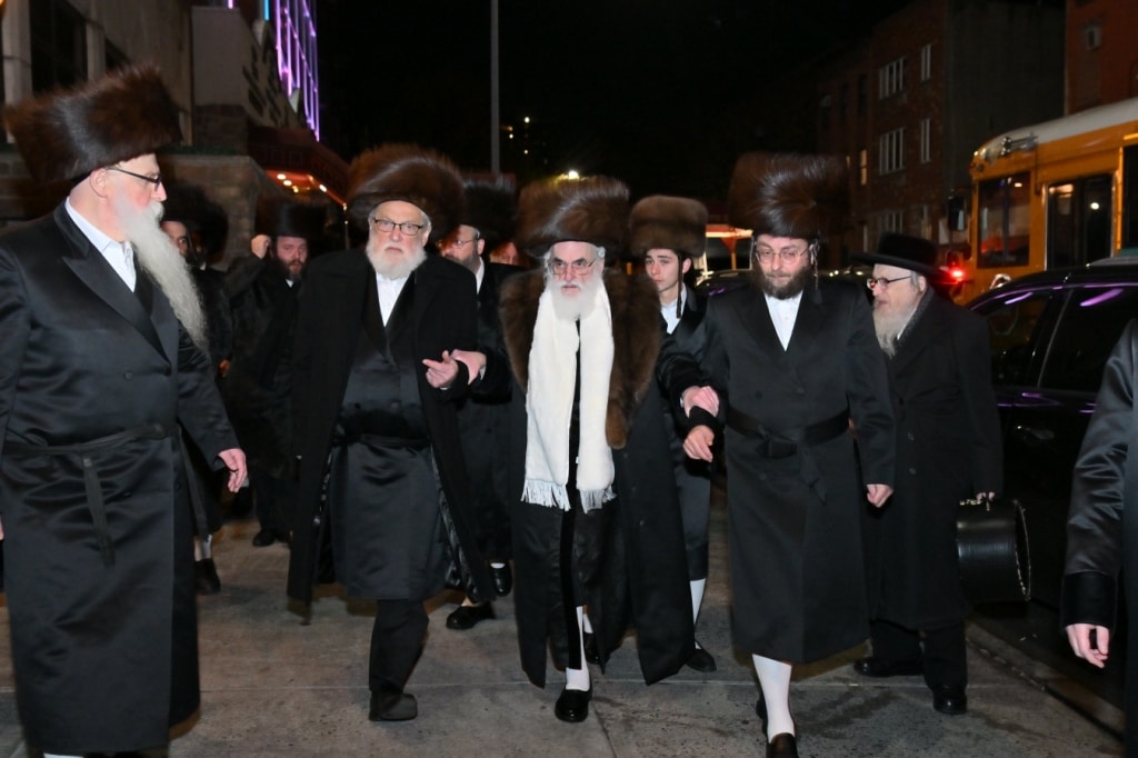 גלריה: שמחת בית ויז'ניץ -וויען-זלאטשוב