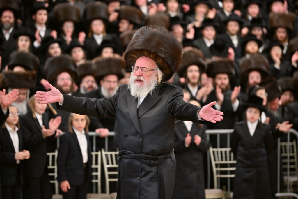 גלריה: שמחת בית ויז'ניץ -וויען-זלאטשוב