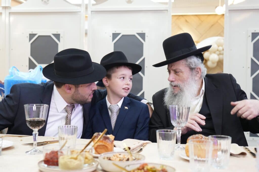 בהשתתפות רבנים ואישי ציבור: בעל מלון "שרדונה" ערך בר מצווה לבנו • גלריה