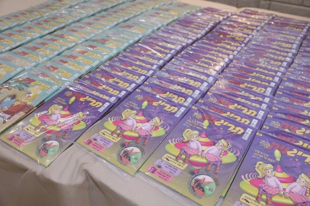 עשרות ילדים ובני משפחותיהם במסיבת חנוכה של 'חיים לילד'