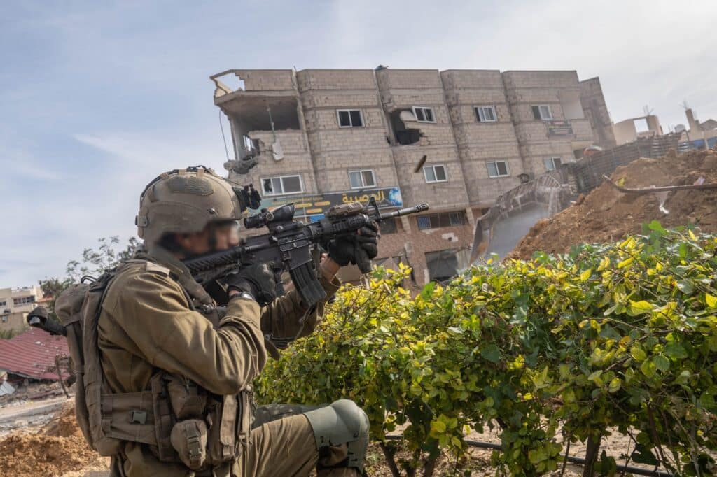 חטיבה 7 פרצה דרך לחאן יונס ופשטה על בית הנופש של סינוואר