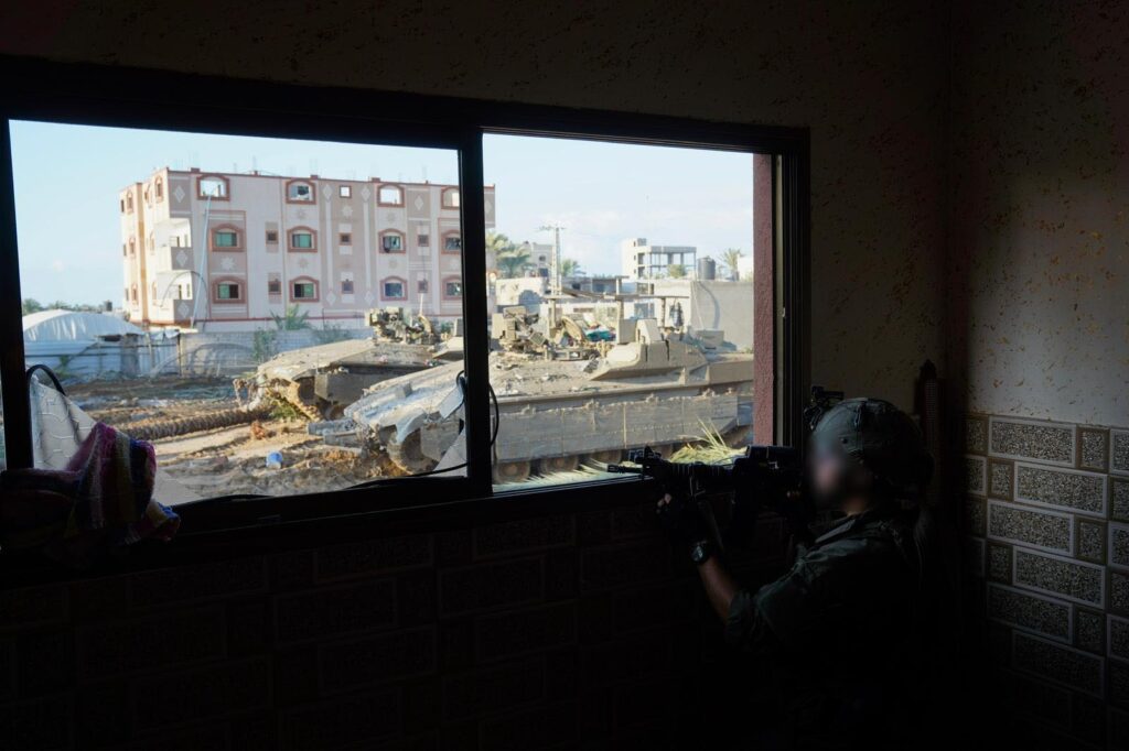 צה"ל תקף מעל 150 מטרות טרור מהאוויר, מהים ומהיבשה