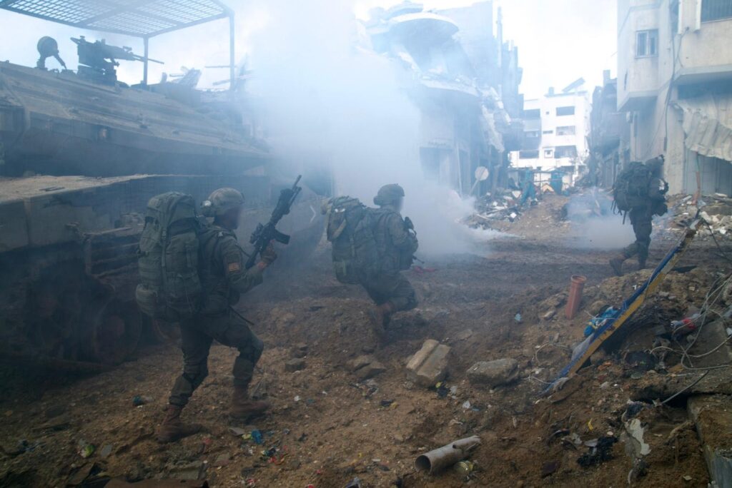 צה"ל תקף מעל 150 מטרות טרור מהאוויר, מהים ומהיבשה