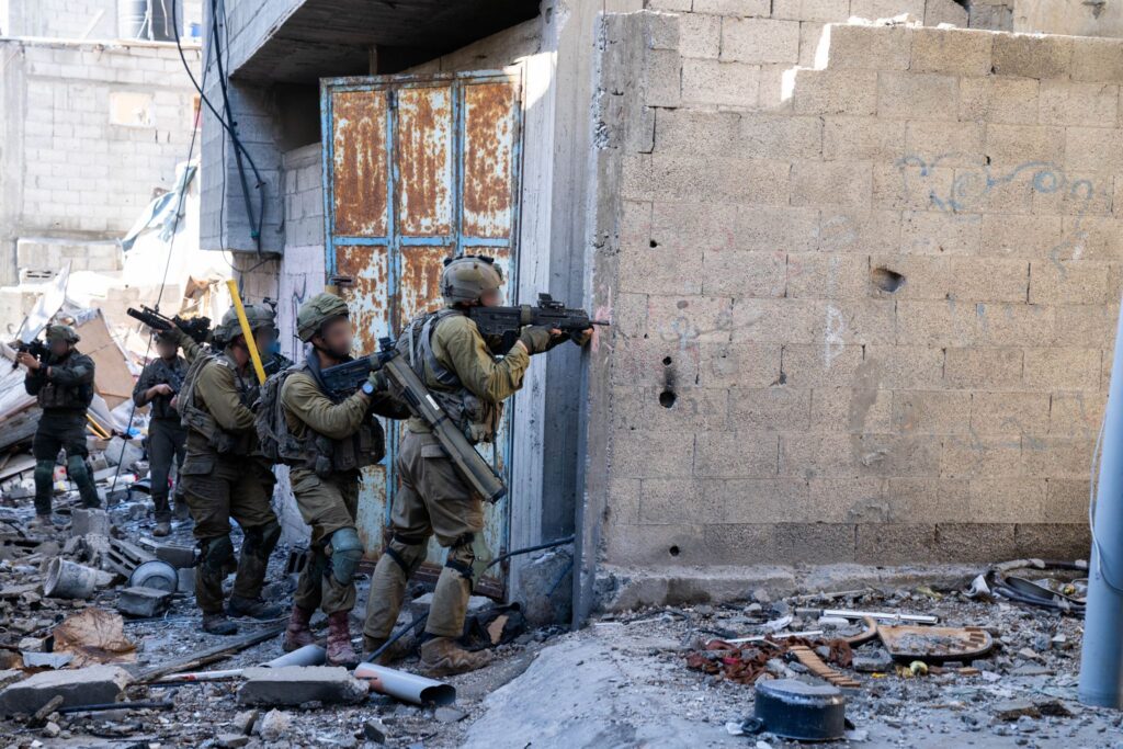 תשתית הטרור ומנהרה ממולכדת במטענים הושמדו בידי הלוחמים